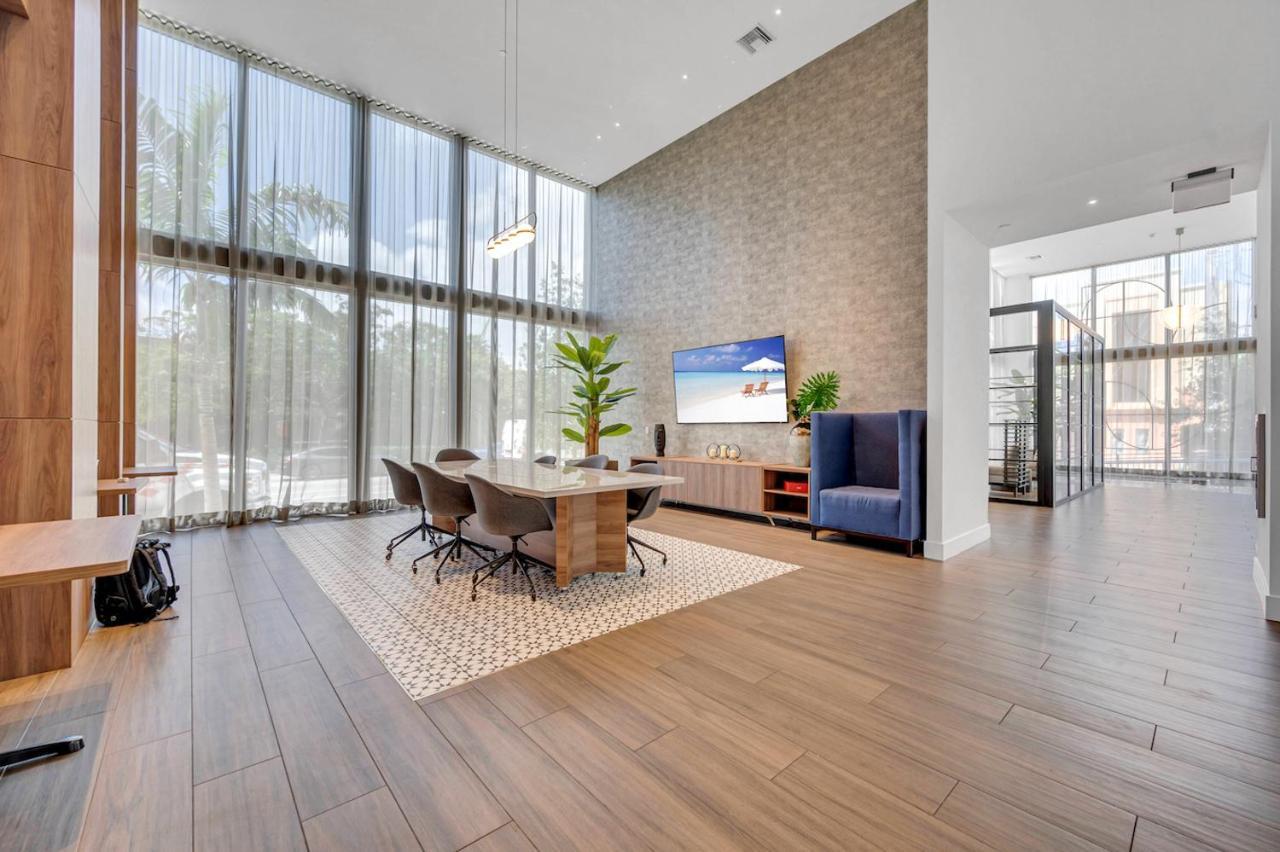 Modern Unit In Downtown Miami With Free Parking Apartment Exterior photo